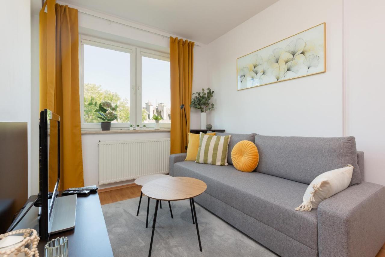 Cozy Apartment With Balcony Warszawa By Noclegi Renters Exterior foto